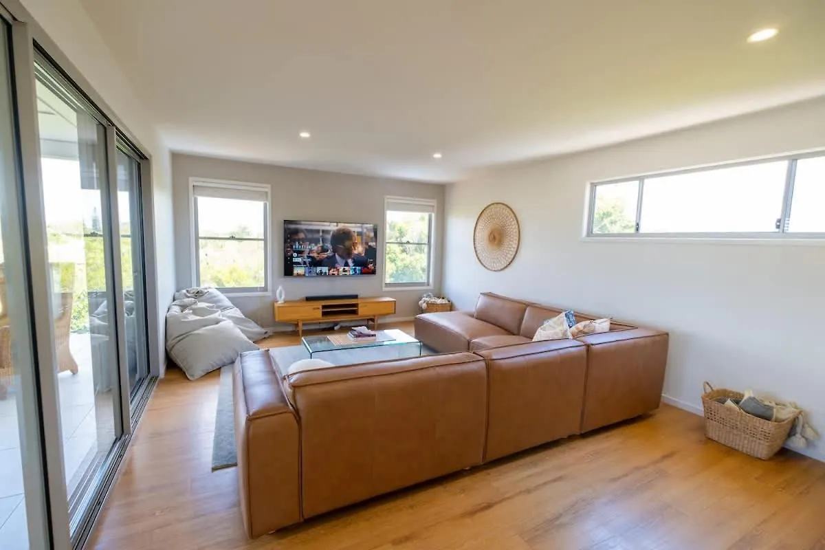 The Sunset Apartment On Orealla صن رايز بيتش