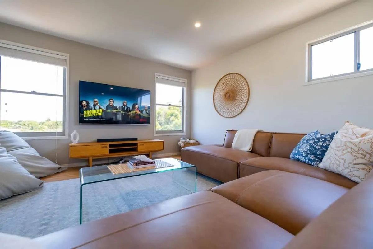 The Sunset Apartment On Orealla صن رايز بيتش
