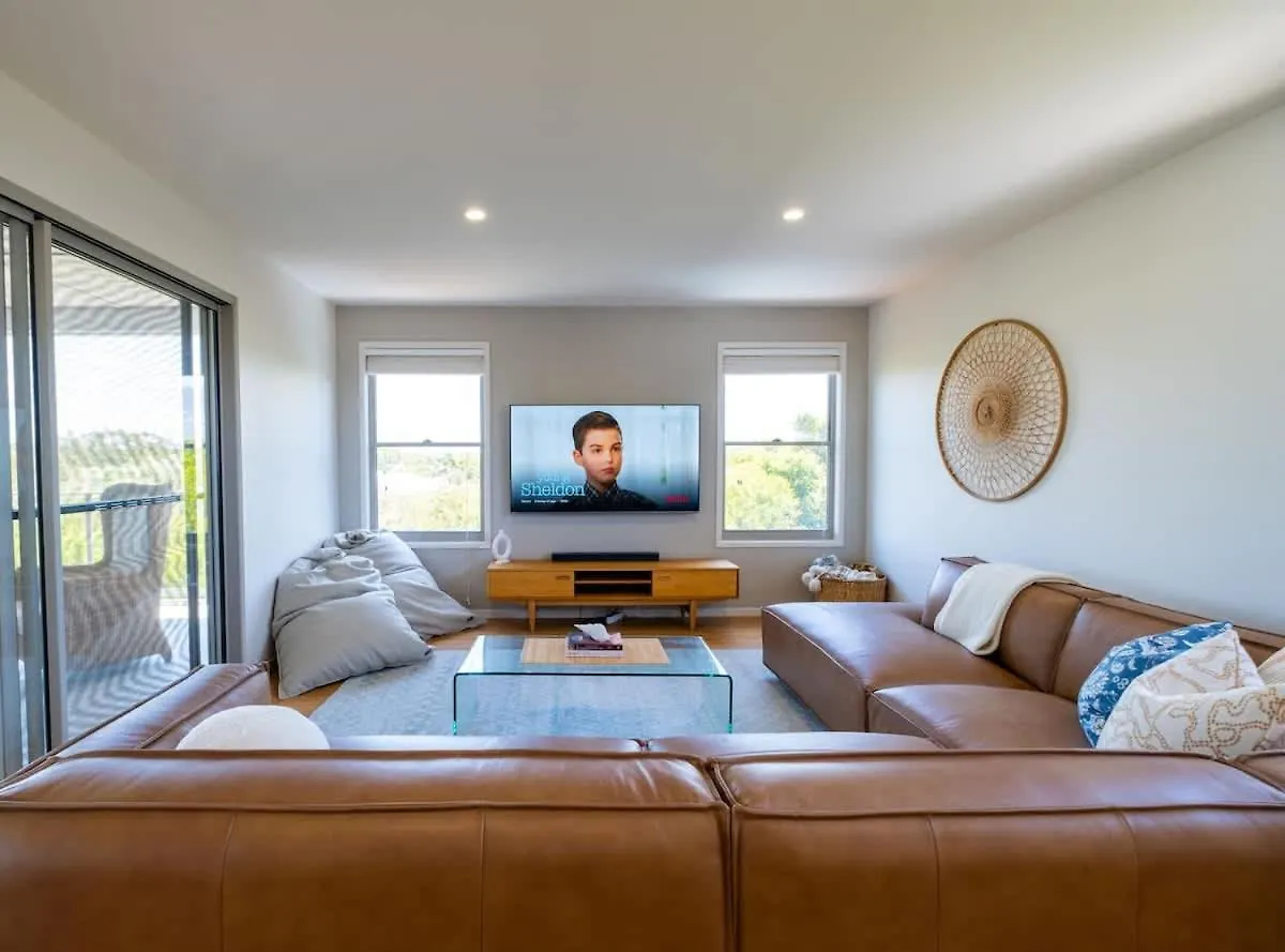 The Sunset Apartment On Orealla صن رايز بيتش